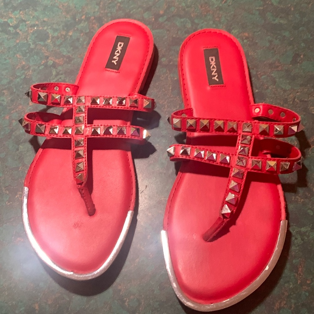 DKNY Red & Silver Thong Flip Flop Sandals 9M